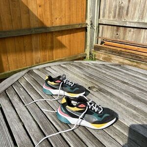 PUMA‎ Kids' Rs-metric Lace Up Sneakers size 4